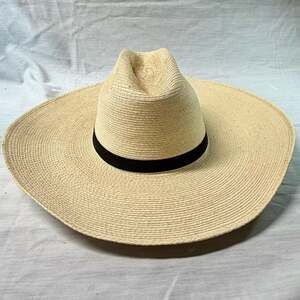 SunBody Hats Palm Leaf Gus Cowboy Hat Size 7 1/8